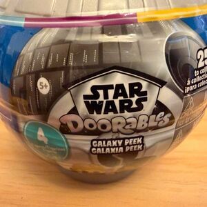 Star Wars Doorables Multi Peek Ball – Unopened Mystery Capsule with 4 Figures In